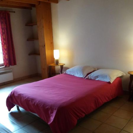 Le Domaine Du Cellier Bed & Breakfast Sezanne Exterior photo